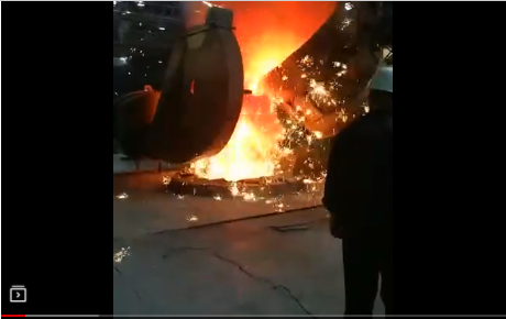 熔煉爐出爐視頻